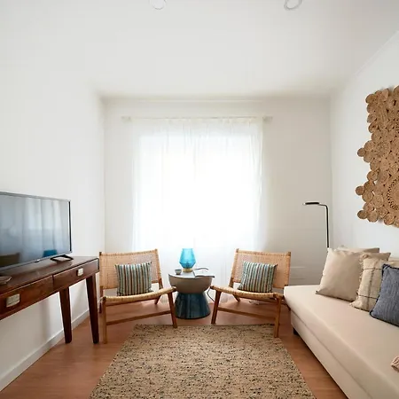 Belem Light Filled With Patio, By Timecooler Apartment *