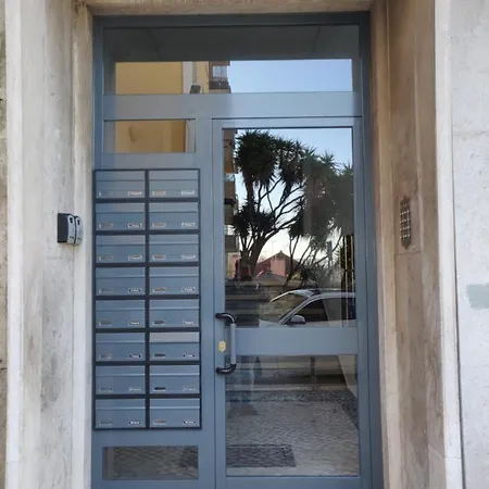 Belem Light Filled With Patio, By Timecooler Apartment