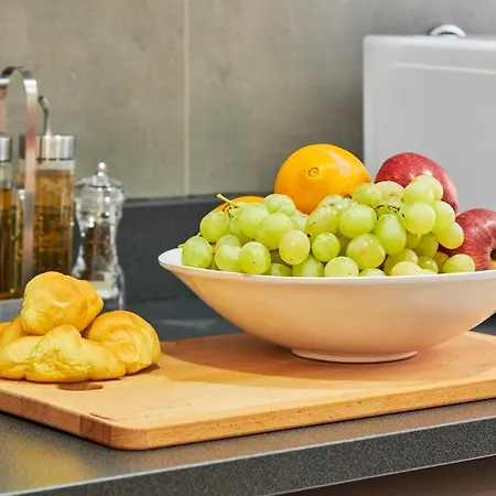 Belém Light Filled With Patio, By Timecooler Lisboa