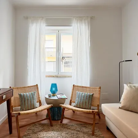 Belem Light Filled With Patio, By Timecooler Lisboa