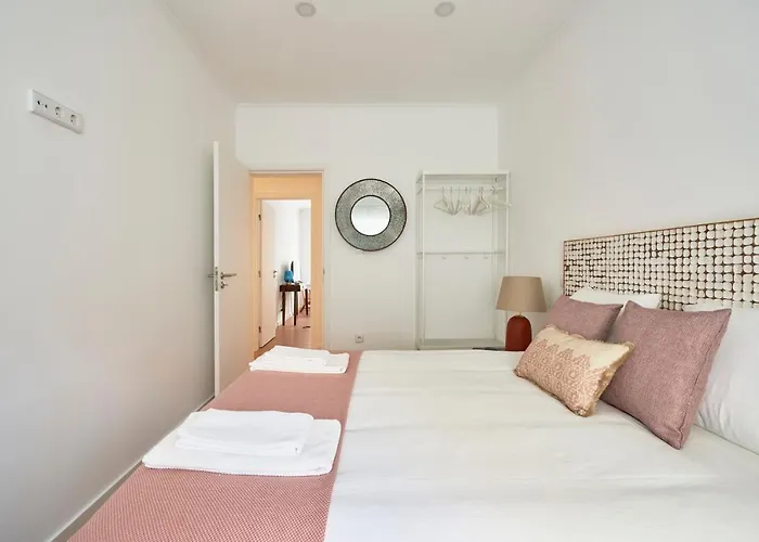 Apartman Belem Light Filled With Patio, By Timecooler Lisboa