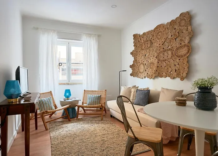 Belem Light Filled With Patio, By Timecooler Apartman Lisboa