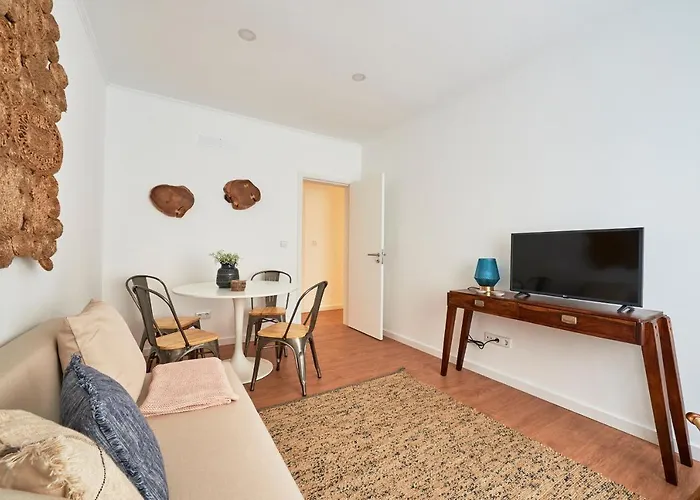 Apartman Belem Light Filled With Patio, By Timecooler
