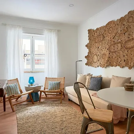 Belem Light Filled With Patio, By Timecooler Apartman Lisboa